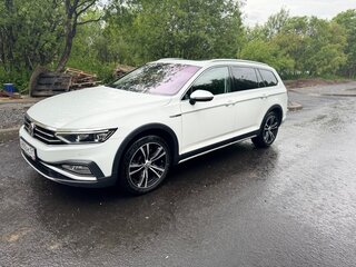 2019 Volkswagen Passat Alltrack B8 Рестайлинг, белый, 3650000 рублей, вид 1