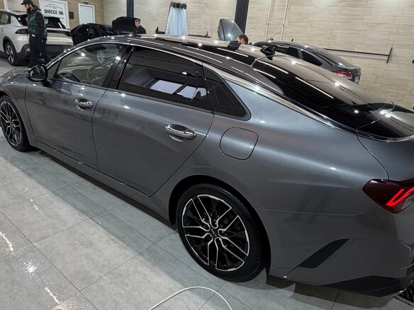 2023 Kia K5 III, серый, 3570000 рублей - вид 9