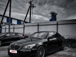 2004 BMW 5 серии 530i V (E60/E61), чёрный, 999000 рублей, вид 2