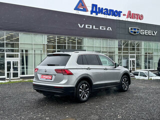 2019 Volkswagen Tiguan II, серый, 2500000 рублей, вид 5