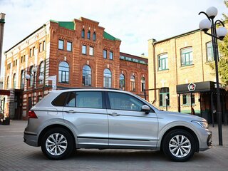 2020 Volkswagen Tiguan II Рестайлинг, серый, 2550000 рублей, вид 4