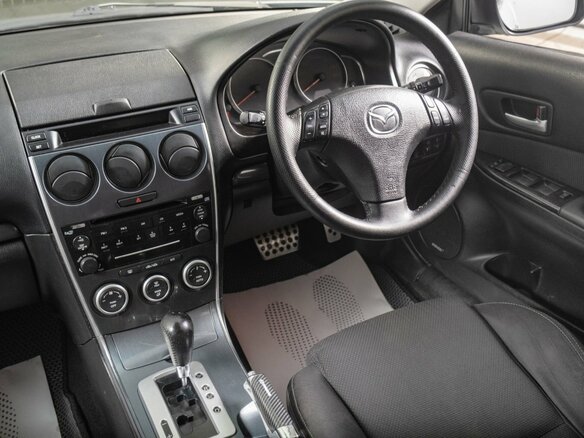 2005 Mazda Atenza I, серебристый, 429000 рублей - вид 8
