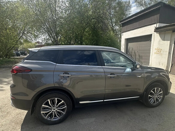 2024 Geely Atlas Pro, серый, 2170000 рублей - вид 3