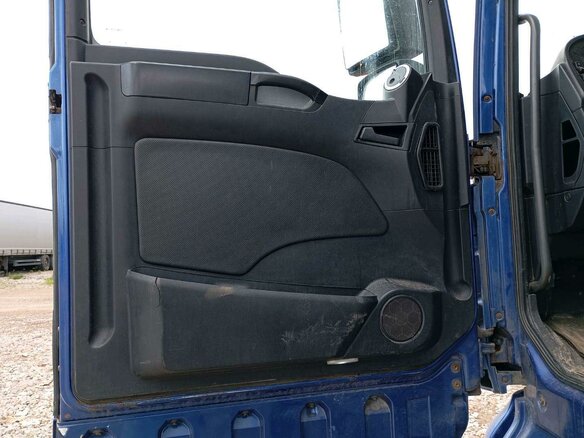2022 Sinotruk Sitrak C7H, синий, 2637105 рублей - вид 8