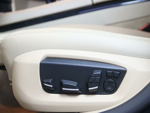 2014 BMW 7 серии Long 740Li xDrive V (F01/F02/F04) Рестайлинг, синий, 1799000 рублей - вид 10