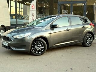 2017 Ford Focus III Рестайлинг, серый, 1040000 рублей, вид 1