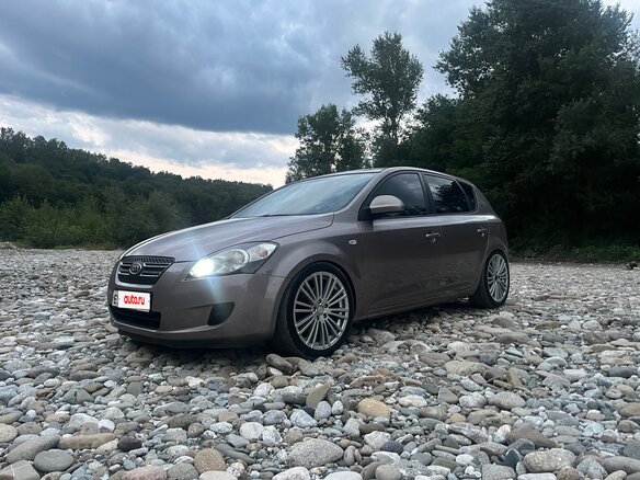 2008 Kia Ceed I, бежевый, 699999 рублей