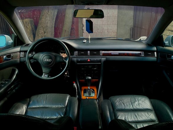 1998 Audi A6 II (C5), серый, 450000 рублей - вид 8