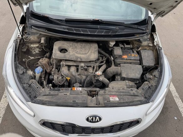 2017 Kia Ceed II Рестайлинг, белый, 1240000 рублей - вид 14