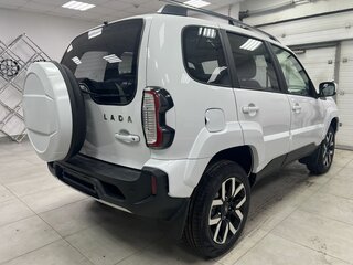2026 Lada (ВАЗ) Niva Travel I Рестайлинг, белый, 1927900 рублей, вид 2