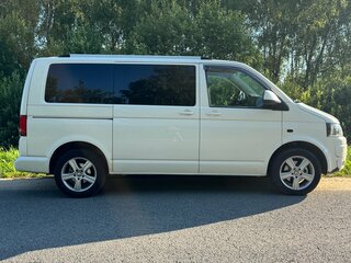 2011 Volkswagen Caravelle T5 Рестайлинг, белый, 2100000 рублей, вид 2