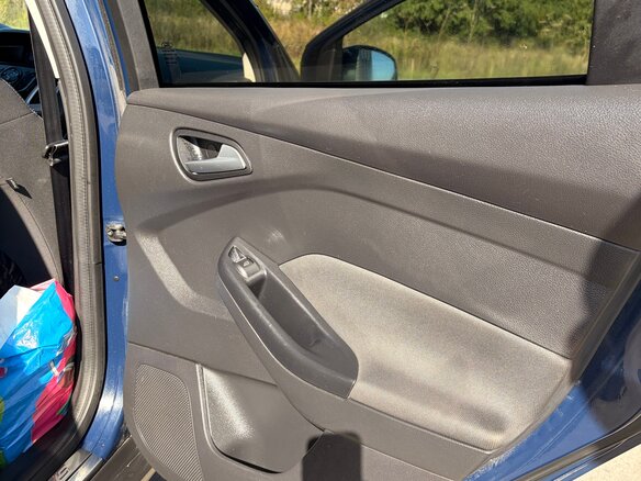 2011 Ford Focus III, синий, 699999 рублей - вид 11