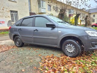 2017 Lada (ВАЗ) Granta I, серебристый, 400000 рублей, вид 2