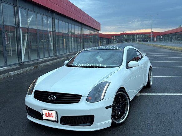 2005 Infiniti G G35 III, белый