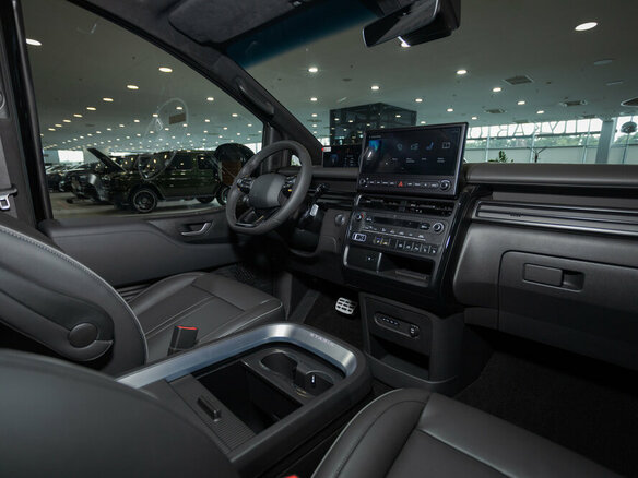 2026 Hyundai Staria I, чёрный, 10899000 рублей - вид 16