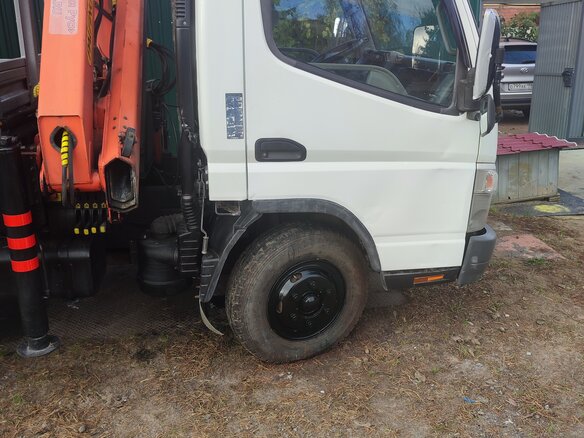 2011 Fuso (Mitsubishi) Canter, белый, 2880000 рублей - вид 1