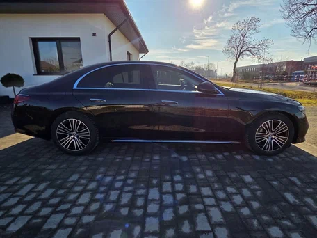 2025 Mercedes-Benz E-Класс 220 d VI (W214, S214), чёрный, 7200000 рублей, вид 5