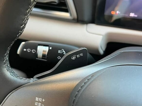 2024 BYD Yuan Up 45.12 kWh, серебристый, 1850000 рублей - вид 20