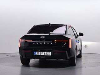 2026 Hyundai Avante VIII, чёрный, 3200000 рублей, вид 5