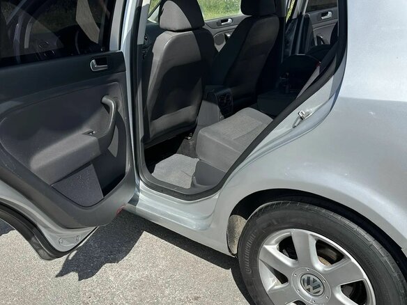 2008 Volkswagen Golf Plus I, серебристый, 429000 рублей - вид 16