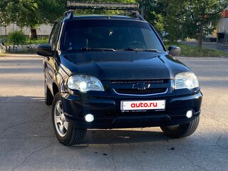 2010 Chevrolet Niva I Рестайлинг, чёрный, 450000 рублей, вид 2