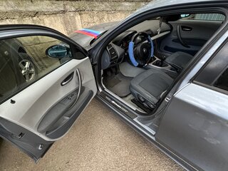 2006 BMW 1 серии 116i I (E81/E82/E87/E88), серый, 500000 рублей, вид 1