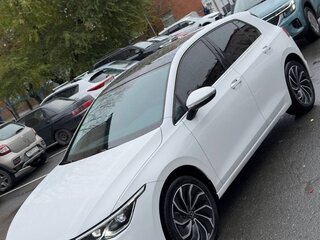 2022 Volkswagen Golf VIII, белый, 1870000 рублей, вид 3