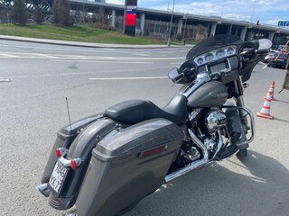 2014 Harley-Davidson Street Glide, серый, 1250000 рублей, вид 2