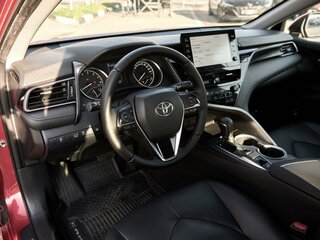 2021 Toyota Camry VIII (XV70) Рестайлинг, красный, 2198000 рублей, вид 5