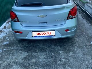 2012 Chevrolet Cruze I Рестайлинг, серебристый, 700000 рублей, вид 2