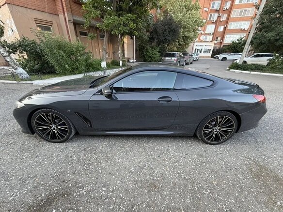 2018 BMW 8 серии 840d xDrive II (G14/G15/G16), серый, 6800000 рублей - вид 4