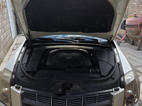 2011 Cadillac CTS II, белый, 1200000 рублей - вид 1