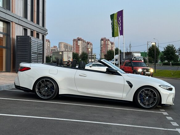 2021 BMW M4 Competition Package G82/G83, белый, 10450000 рублей - вид 2