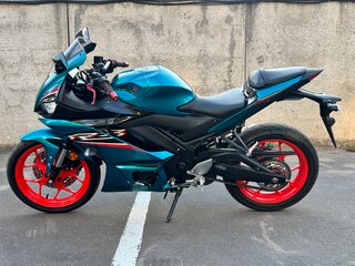 2021 Yamaha YZF-R3, синий, 529000 рублей, вид 2