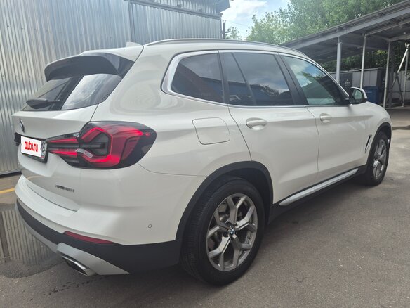 2021 BMW X3 20i xDrive III (G01) Рестайлинг, белый - вид 10