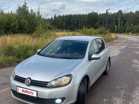 2011 Volkswagen Golf VI, серебристый, 830000 рублей
