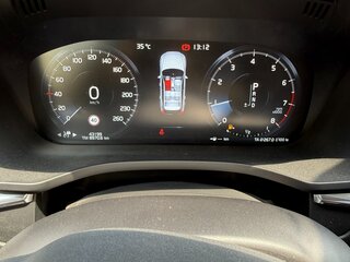 2021 Volvo XC60 II, зелёный, 4400000 рублей, вид 3