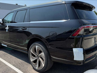 2026 Lincoln Navigator L V, чёрный, 20598000 рублей, вид 2