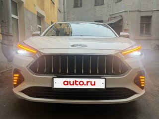2023 JAC J7 I, белый, 1450000 рублей, вид 2