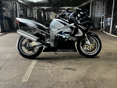 2000 Suzuki GSX-R 750, серый, 450000 рублей, вид 2