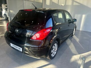 2011 Nissan Tiida I Рестайлинг, чёрный, 549000 рублей, вид 4