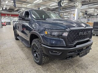 2025 Ram 1500 Crew Cab V Рестайлинг, синий, 10390000 рублей, вид 1