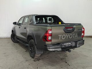 2022 Toyota Hilux VIII Рестайлинг 2, зелёный, 6300000 рублей, вид 5