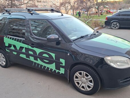 2009 Skoda Roomster I, чёрный, 420000 рублей, вид 1