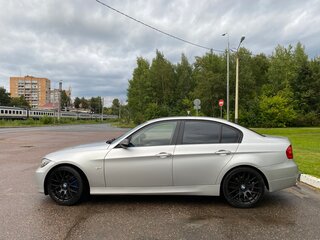 2007 BMW 3 серии 320i V (E90/E91/E92/E93), серебристый, 950000 рублей, вид 4