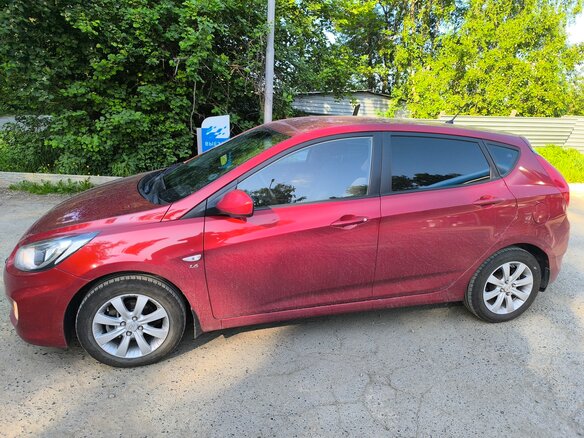 2013 Hyundai Solaris I, красный, 780000 рублей - вид 7