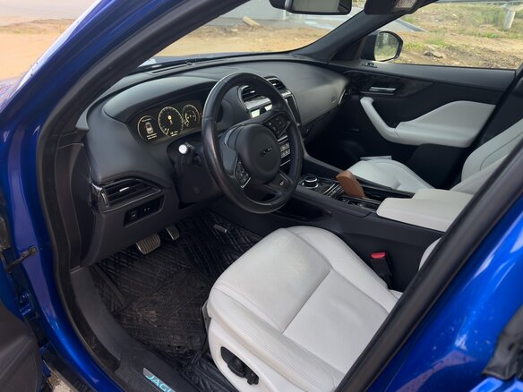 2016 Jaguar F-Pace S I, синий, 2980000 рублей - вид 9