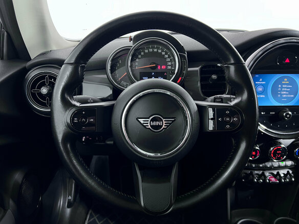 2021 Mini Hatch Cooper III (F55/F56) Рестайлинг 2, серый, 1850000 рублей - вид 11