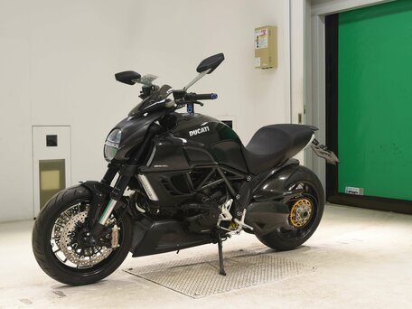 2011 Ducati Diavel, чёрный, 770000 рублей, вид 3