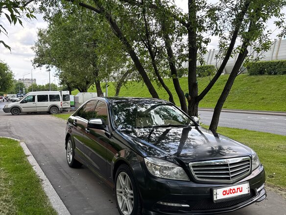 2008 Mercedes-Benz C-Класс 200 III (W204), чёрный, 950000 рублей - вид 1